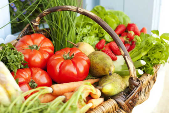How Good Nutrition Can Contribute To Keeping Diseases Away